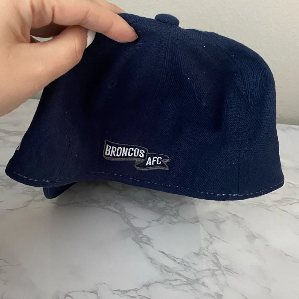 Brand New Unique Denver Broncos New Era NFL Cap Size Med/Large